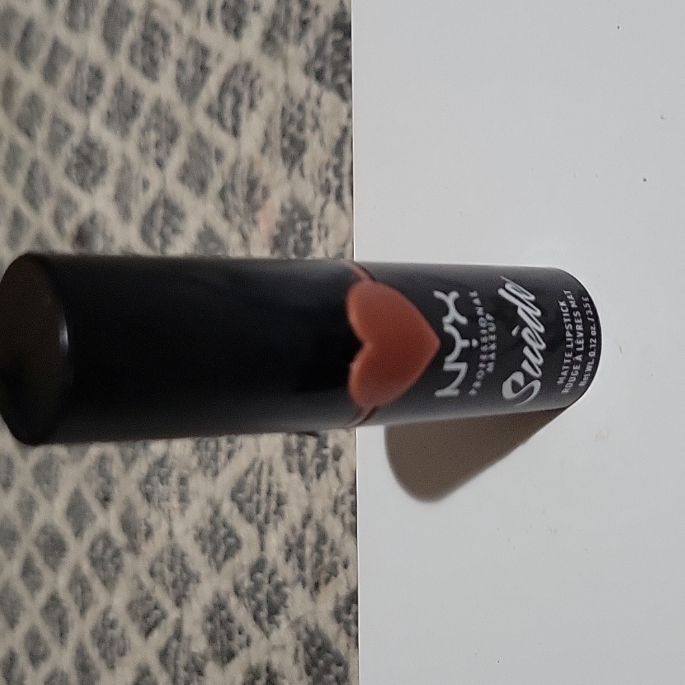 NYX Suede MF Snow Brunch Me Lipstick